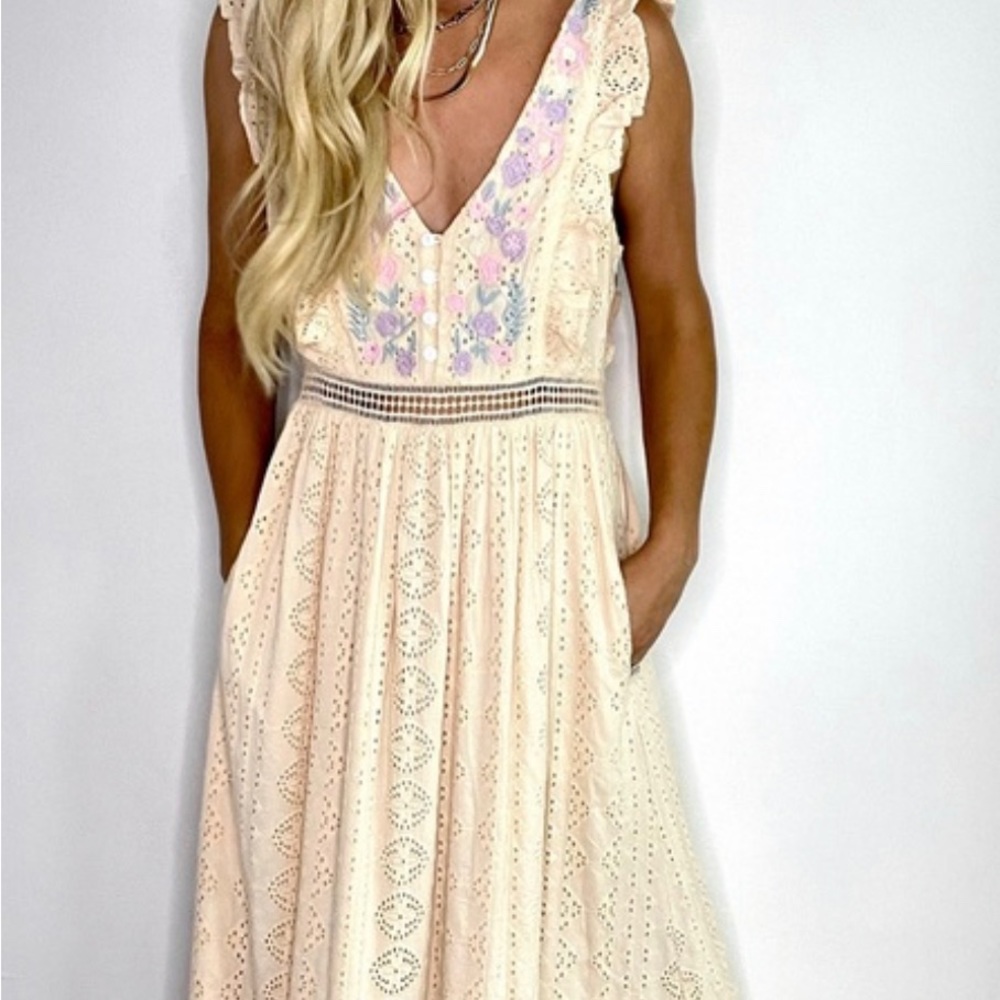 Allison NY Anthropologie Cream Eyelet Floral Embroidered Maxi Dress Size S
